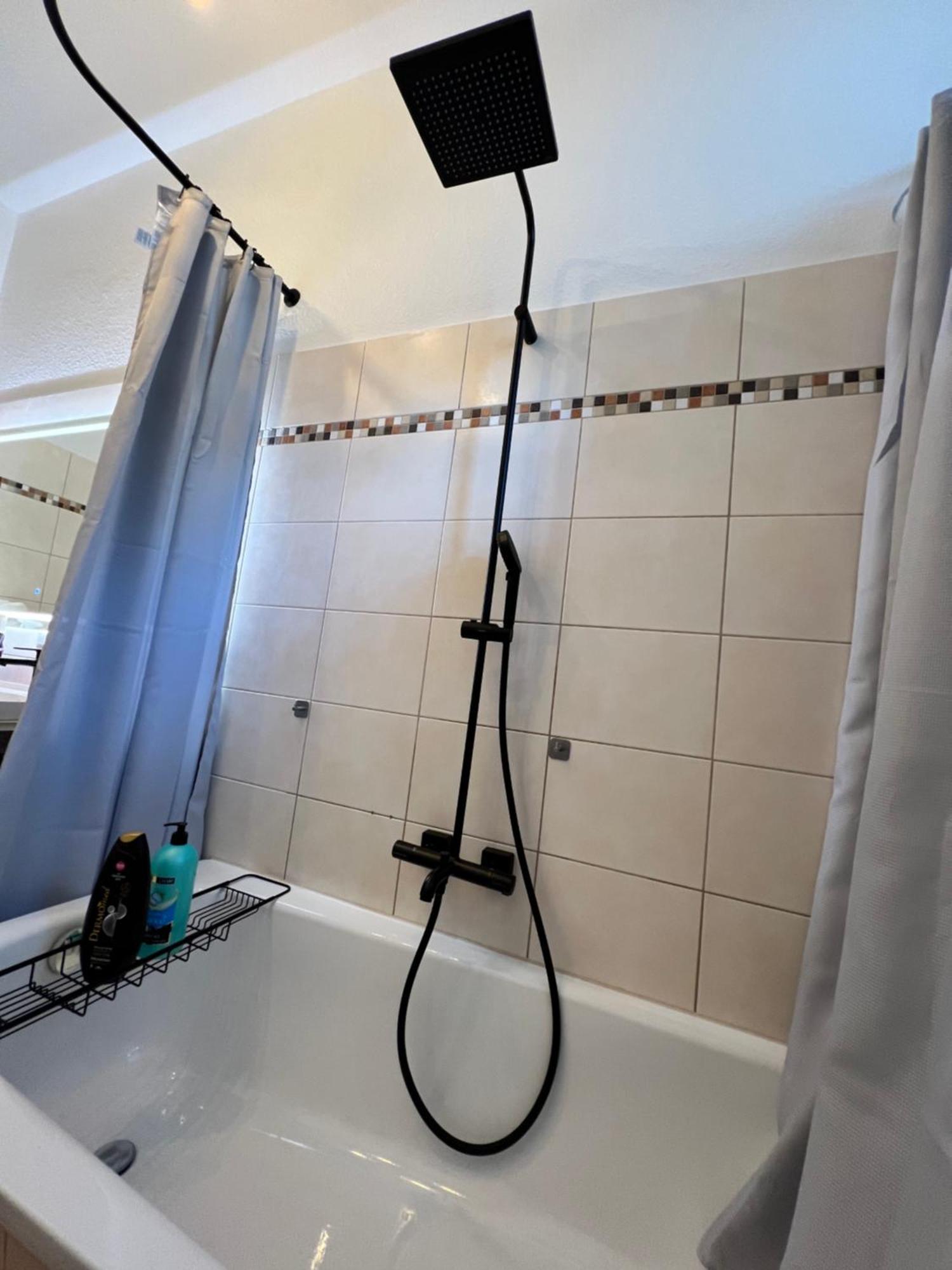 Mintara Komfort Apartment Mit Grill -Terrasse, Sky Und Parkplatz Magdeburg Dış mekan fotoğraf
